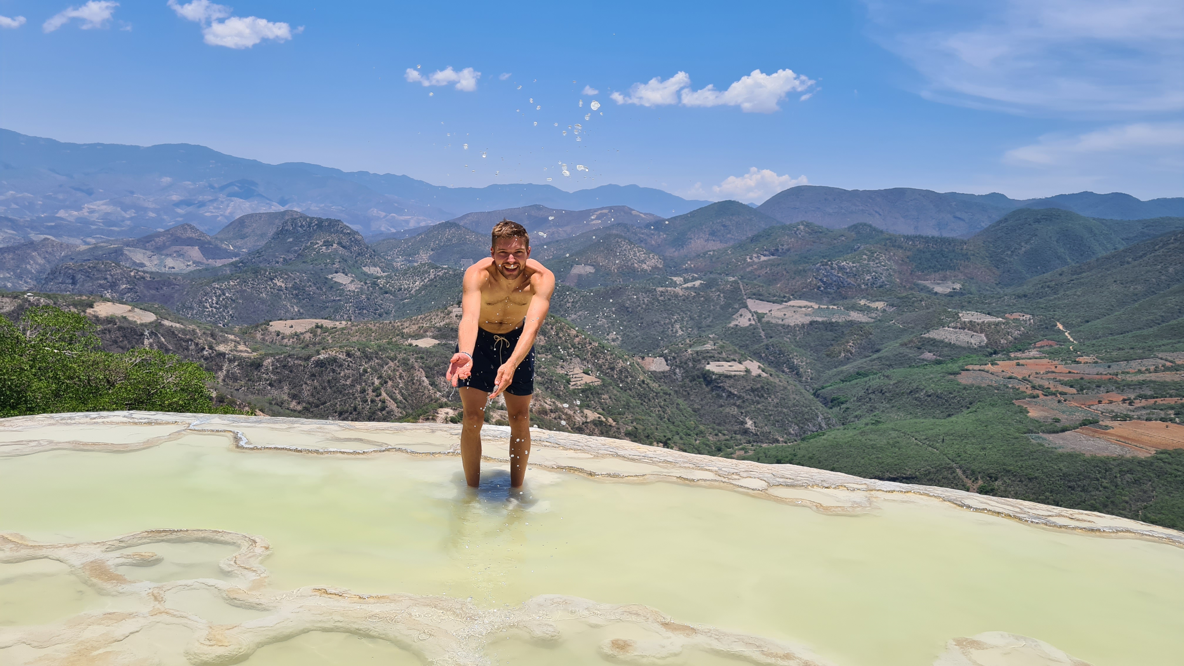 Max in Hierve el Agua